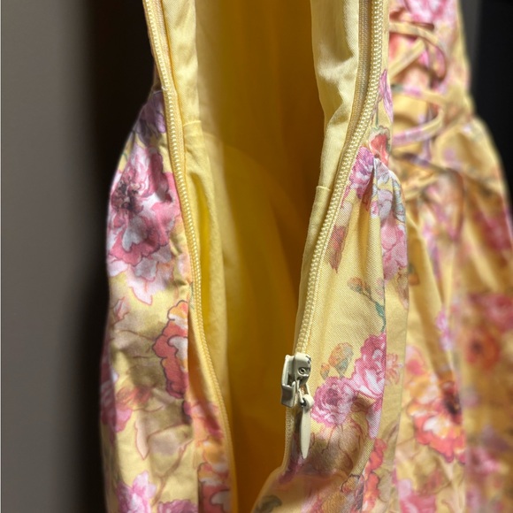 House of cb Tatiana Floral Yellow Mdi Dress - nwot, size small - Picture 7 of 7